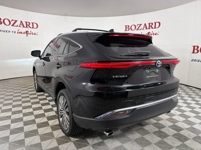 Used 2024 Toyota Venza XLE AWD/4WD image 6