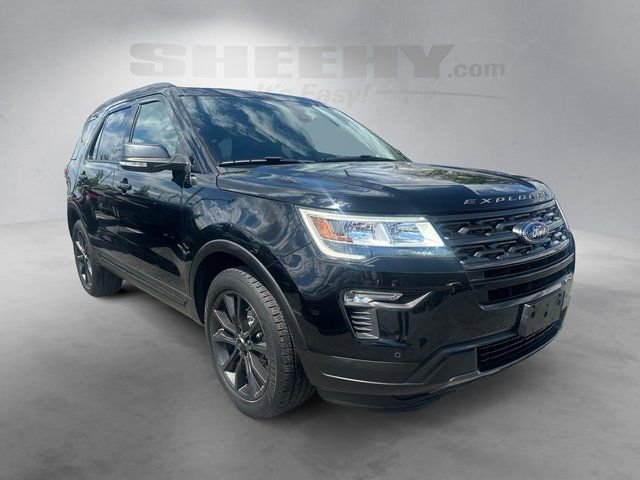 Certified 2018 Ford Explorer XLT w/ Equipment Group 202A AWD/4WD image 2