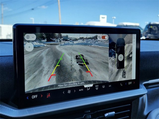 Certified 2025 Ford Explorer Platinum w/ LUX Leather Package image 24