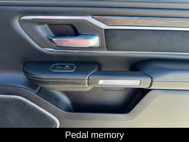 Used 2020 RAM 1500 Laramie AWD/4WD image 26