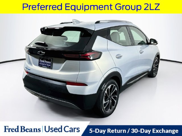 Used 2022 Chevrolet Bolt EUV Premier w/ Sun & Sound Package FWD image 9