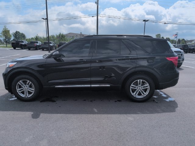 Certified 2022 Ford Explorer XLT AWD/4WD image 4