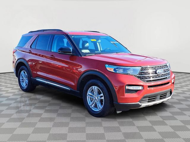 Certified 2023 Ford Explorer XLT w/ Equipment Group 202A AWD/4WD image 7