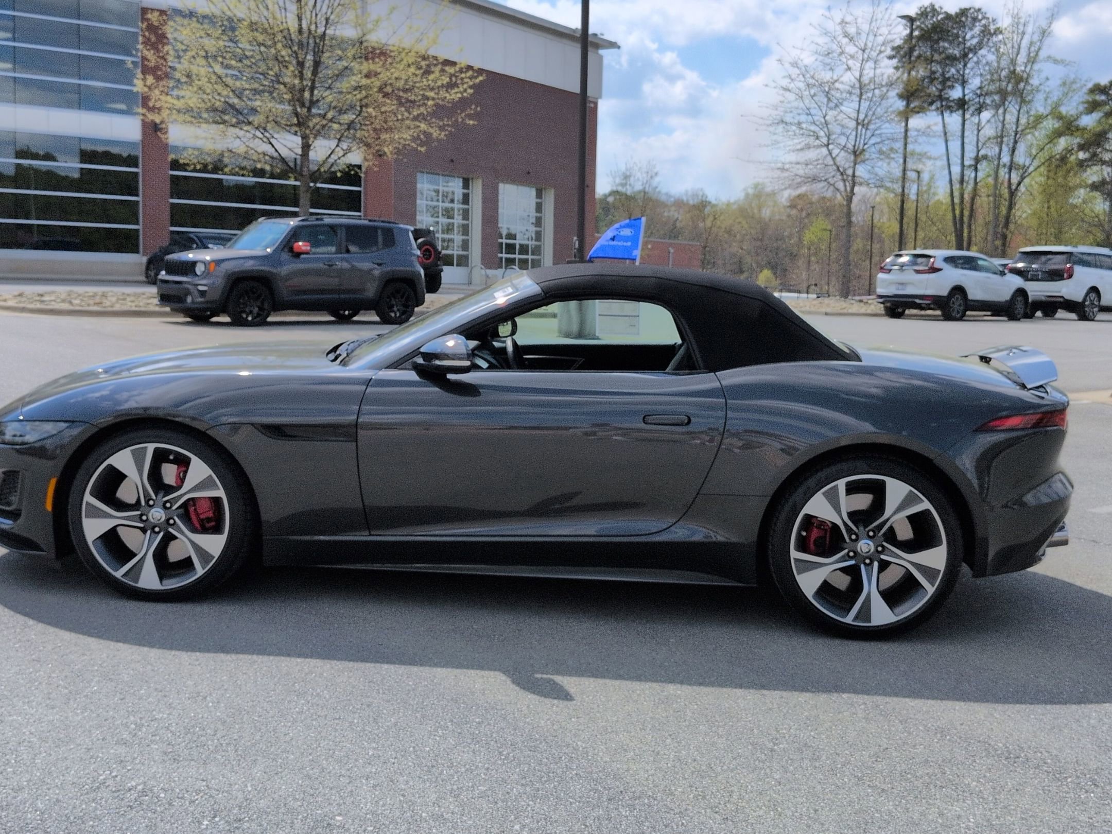 Used 2024 Jaguar F-TYPE R-Dynamic image 3