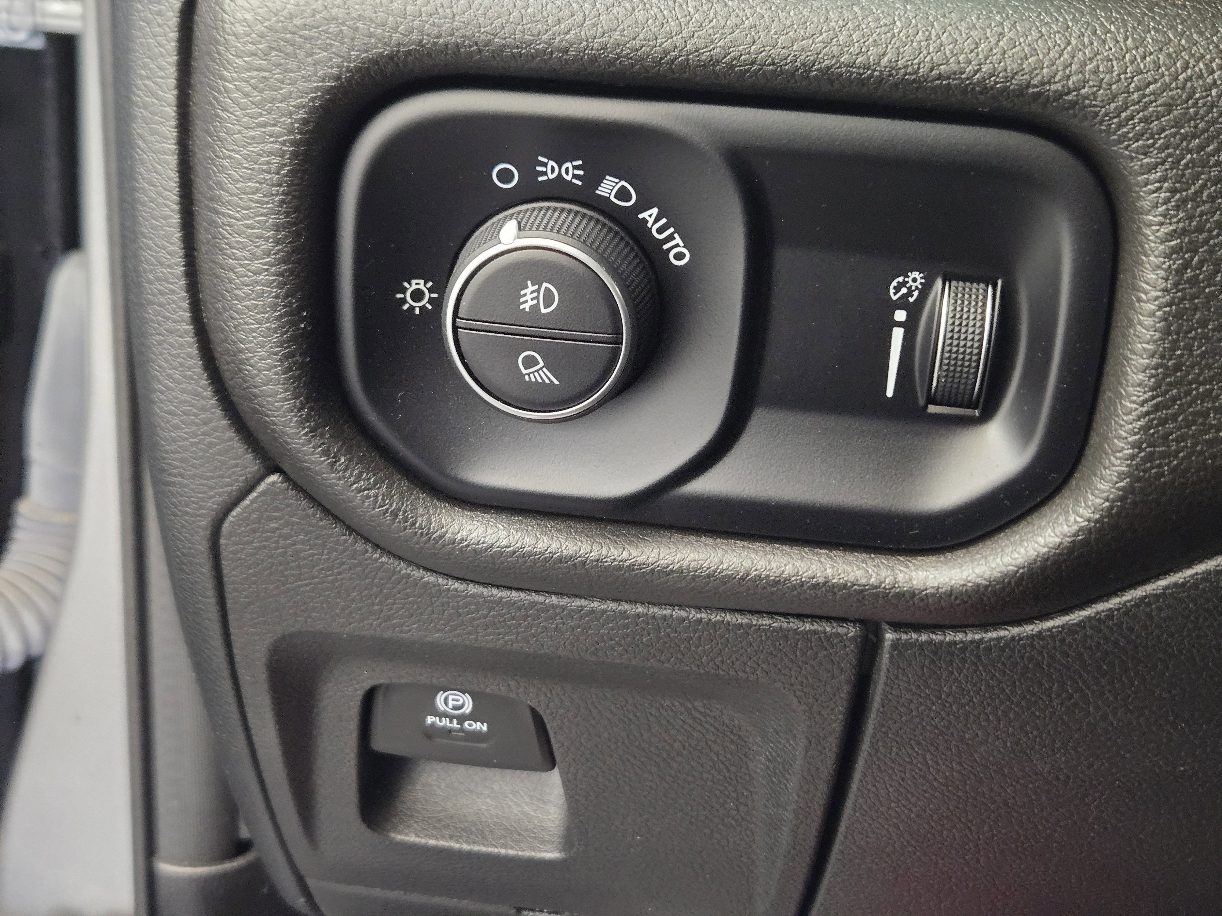 Used 2025 RAM 1500 Tradesman w/ Night Edition image 21