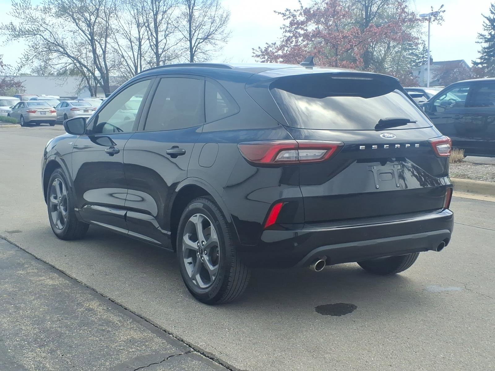 Certified 2023 Ford Escape ST-Line w/ Tech Pack #1 image 4