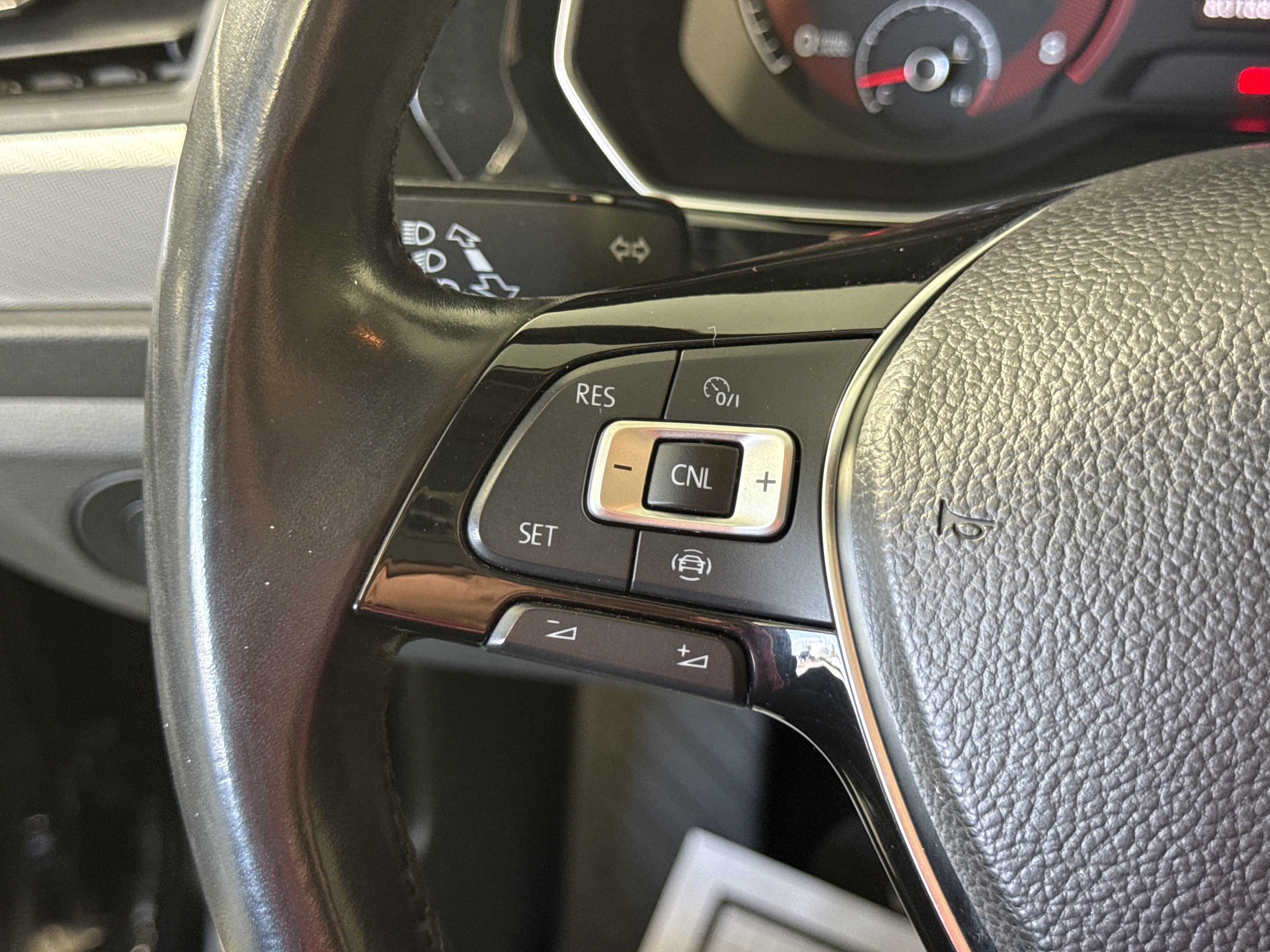 Used 2019 Volkswagen Jetta SE image 24