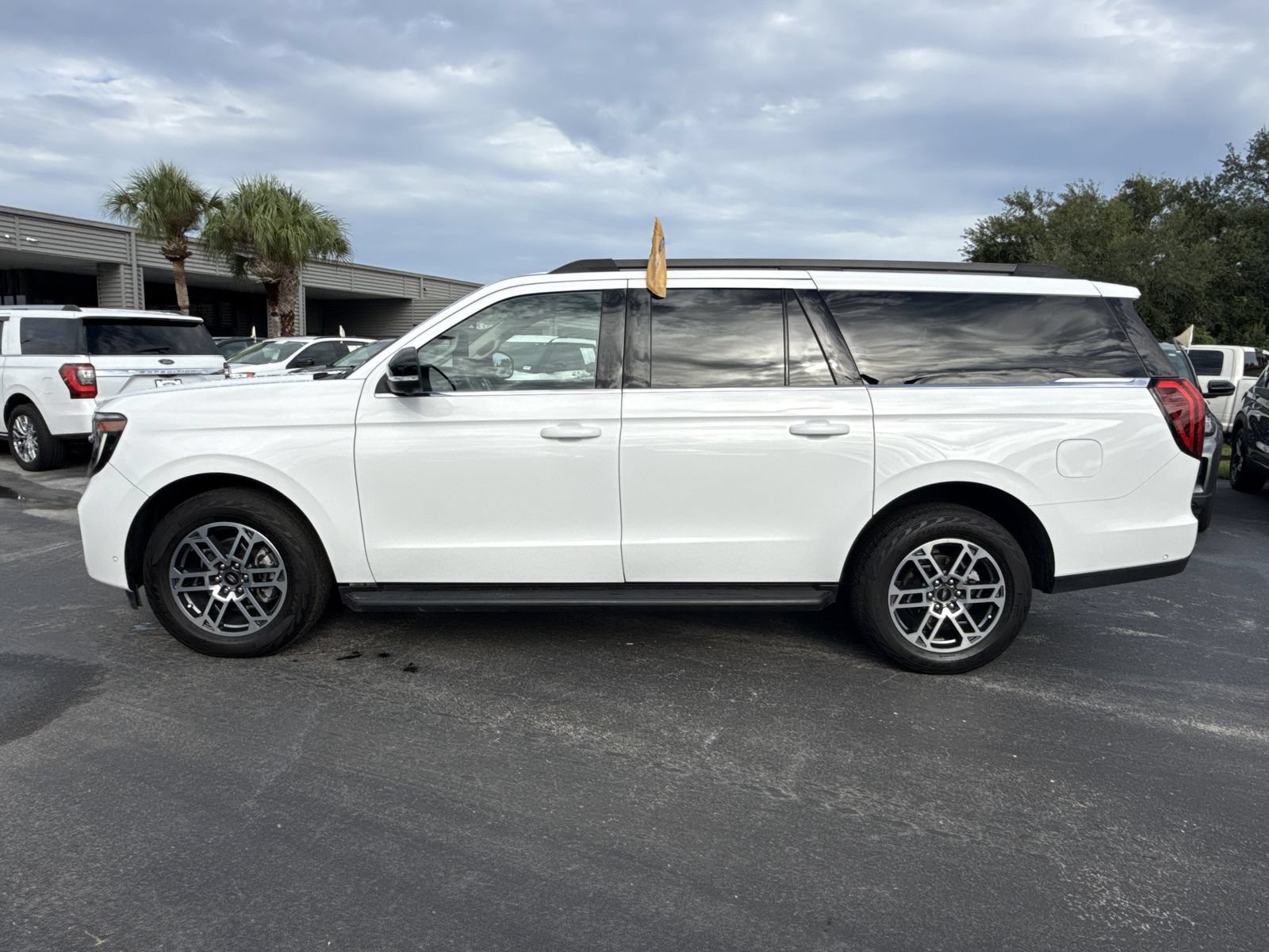 Certified 2025 Ford Expedition Max Active AWD/4WD image 8