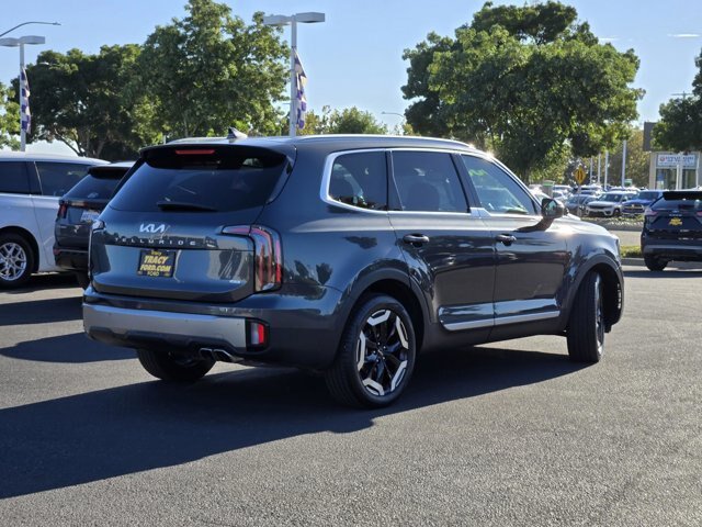 Used 2024 Kia Telluride EX AWD/4WD image 4
