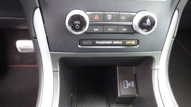 Certified 2022 Ford Edge ST-Line image 19