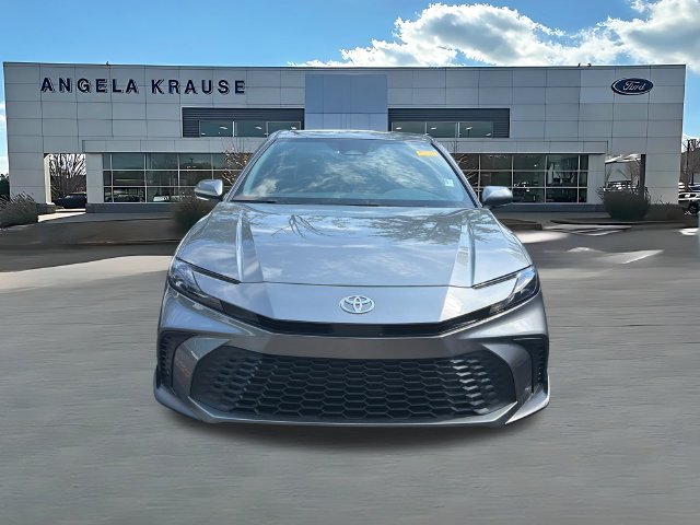 Used 2026 Toyota Camry SE w/ Multimedia Upgrade Package FWD image 2