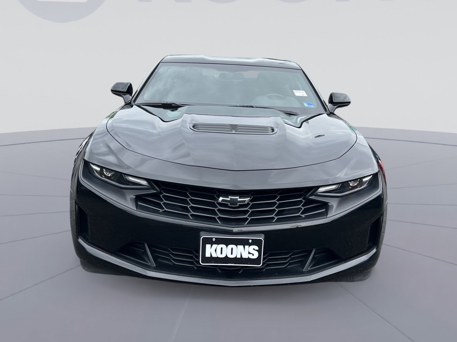 Used 2022 Chevrolet Camaro LT RWD image 4