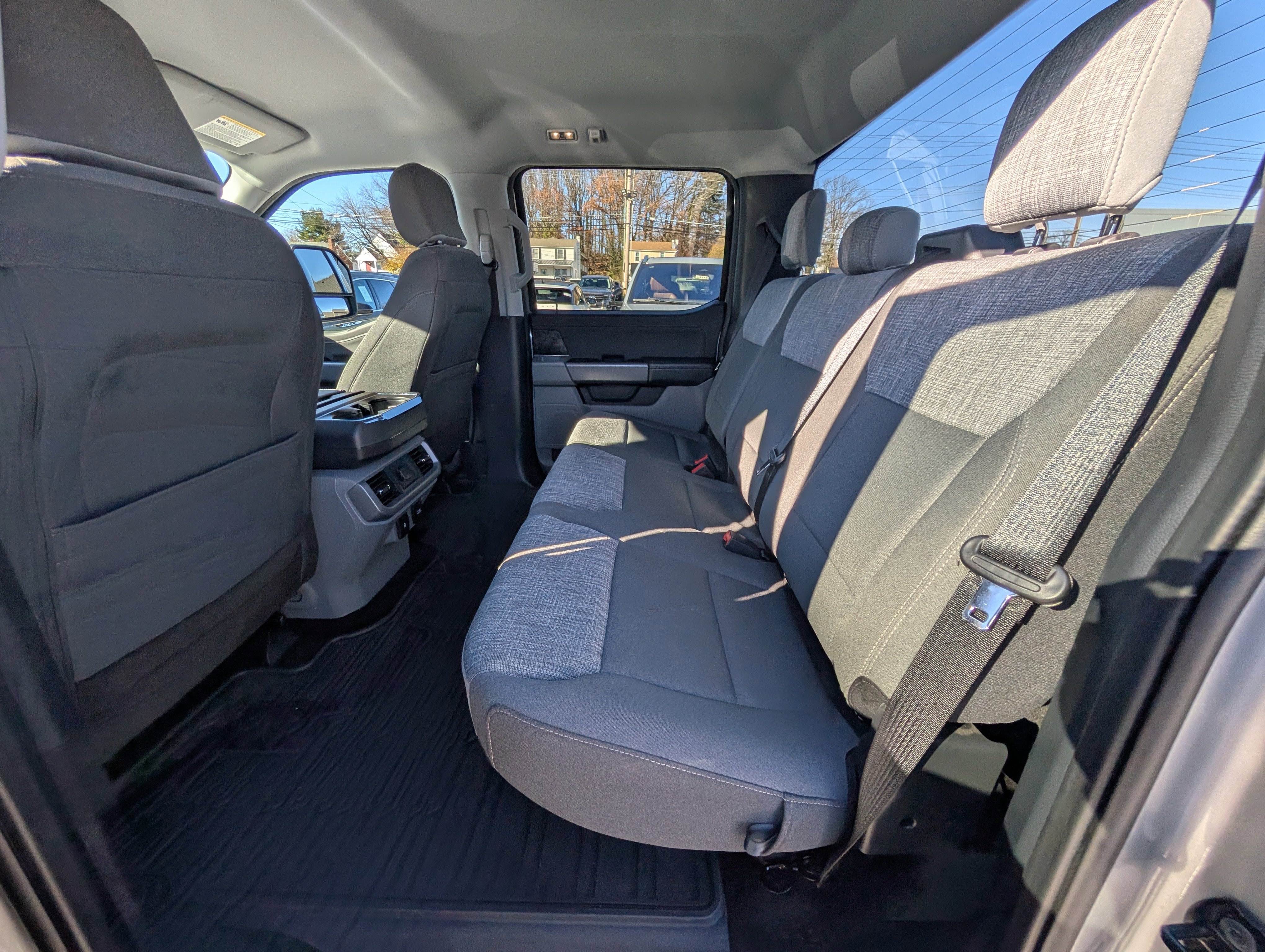 Certified 2022 Ford F150 XLT w/ Equipment Group 302A High image 15