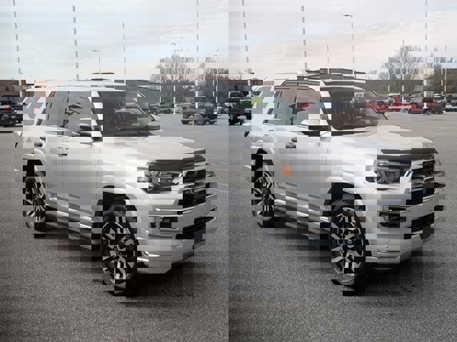 Used 2022 Toyota 4Runner Limited image 8