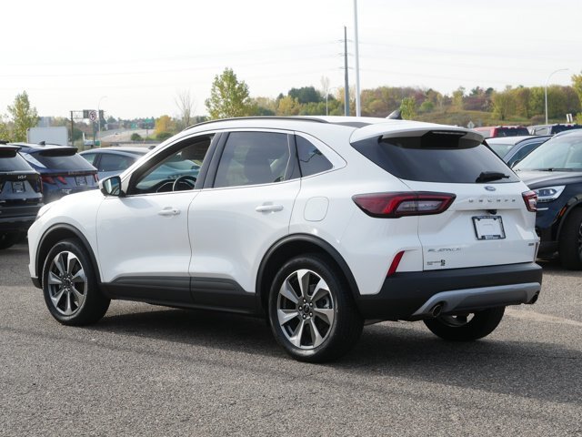 Certified 2023 Ford Escape Platinum AWD/4WD image 5