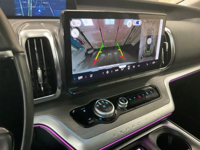 Certified 2025 Ford Expedition Max Platinum image 11