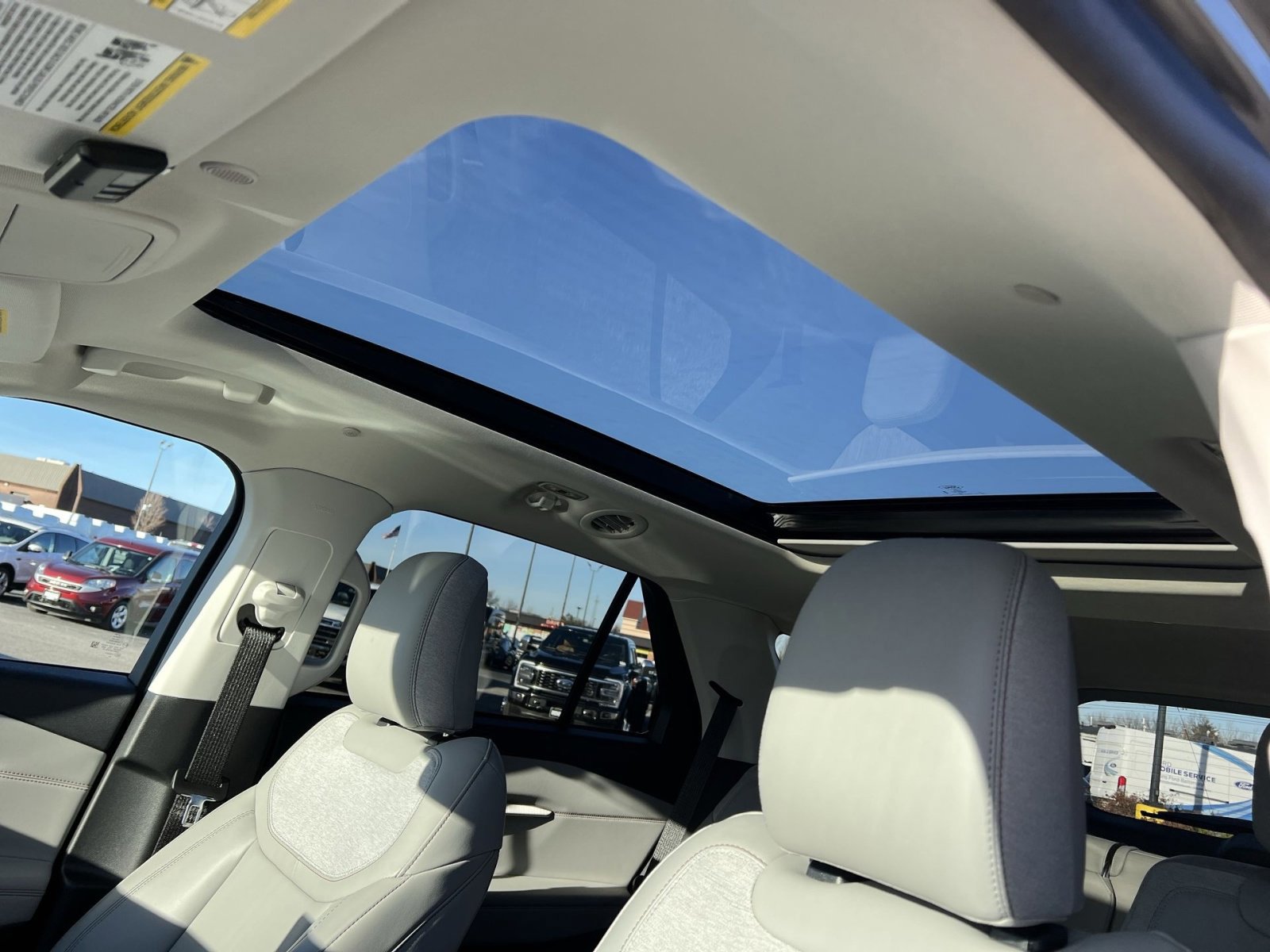 Certified 2026 Ford Explorer Active w/ Active Comfort Package image 24