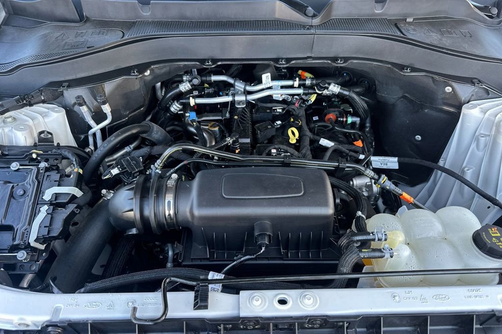 Certified 2023 Ford Explorer XLT w/ Equipment Group 202A image 21