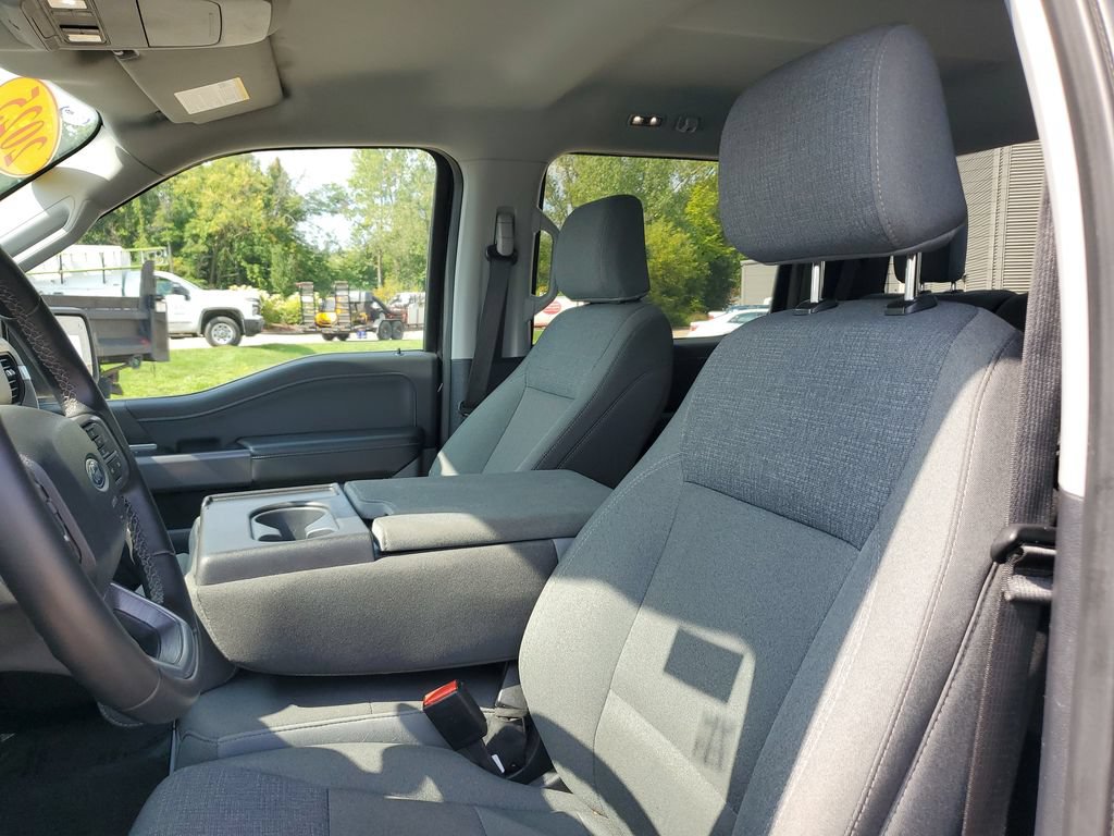 Certified 2025 Ford F150 XLT w/ Equipment Group 301A Standard AWD/4WD image 15