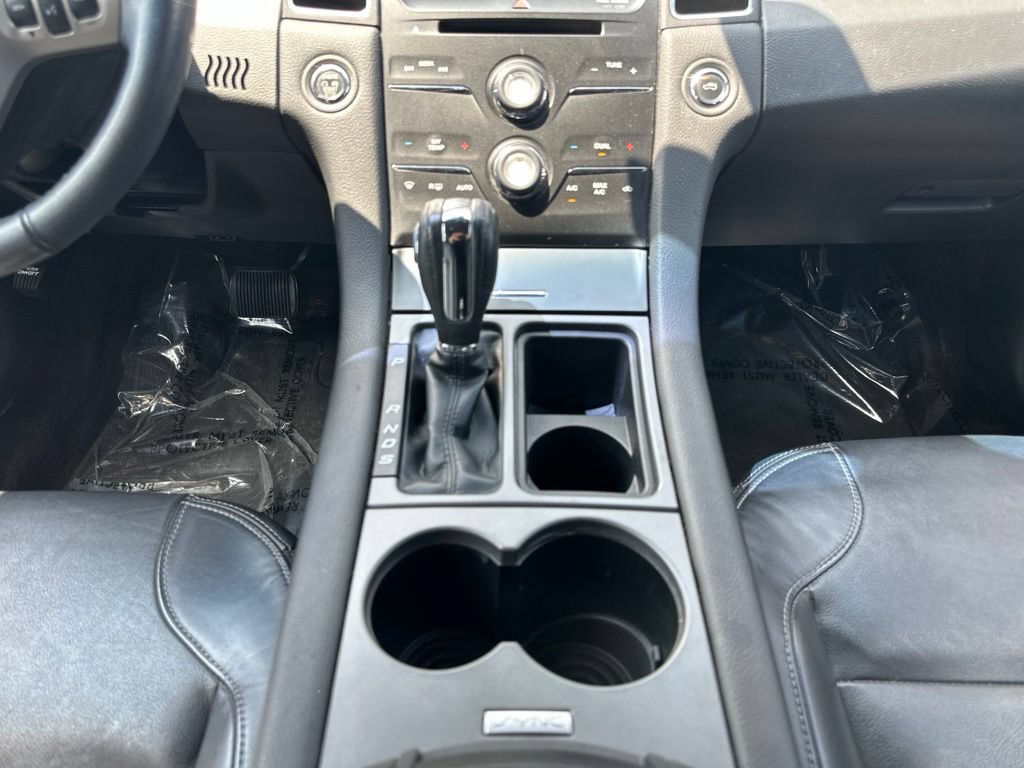 Certified 2018 Ford Taurus SEL w/ Equipment Group 201A FWD image 32