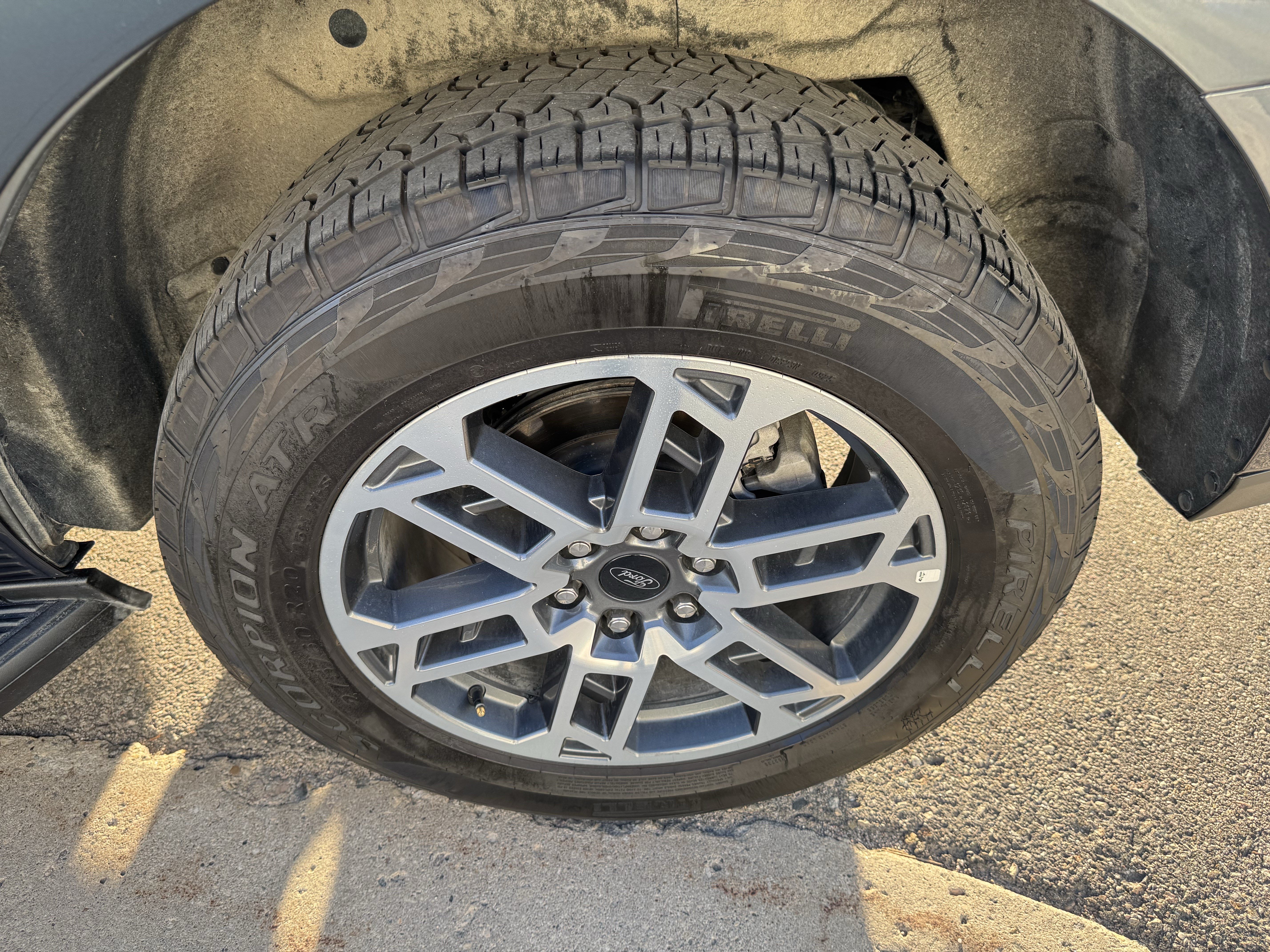 Certified 2025 Ford Expedition Active AWD/4WD image 9
