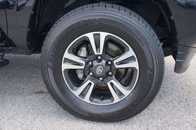 Used 2022 Toyota Tacoma SR w/ SR Convenience Package RWD image 18