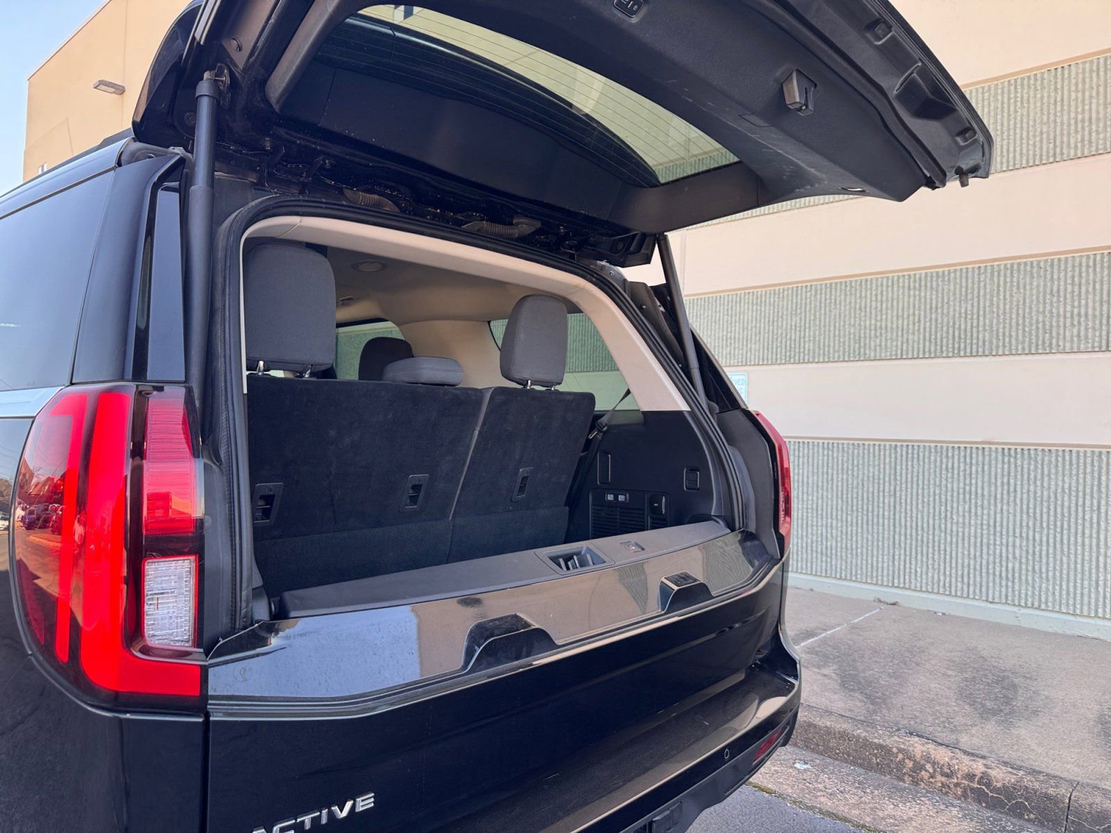 Certified 2025 Ford Expedition Active image 18