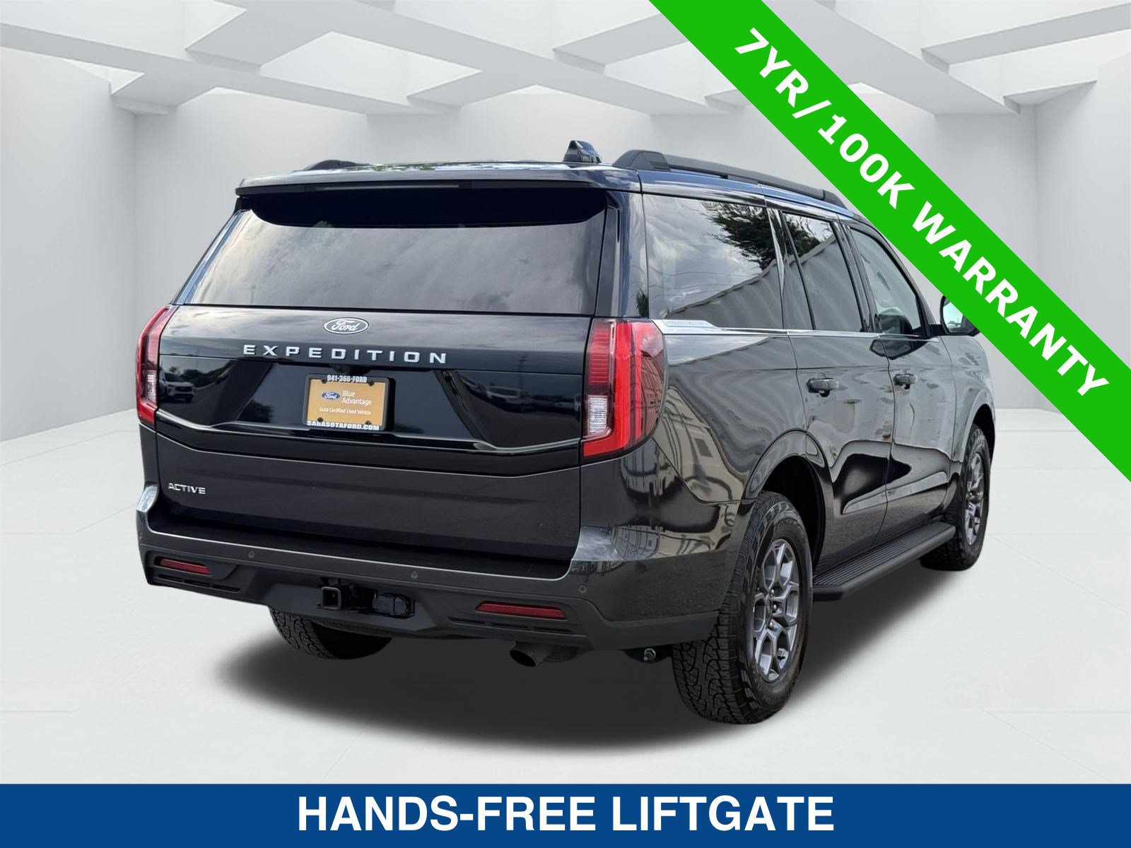 Certified 2025 Ford Expedition Active RWD image 5