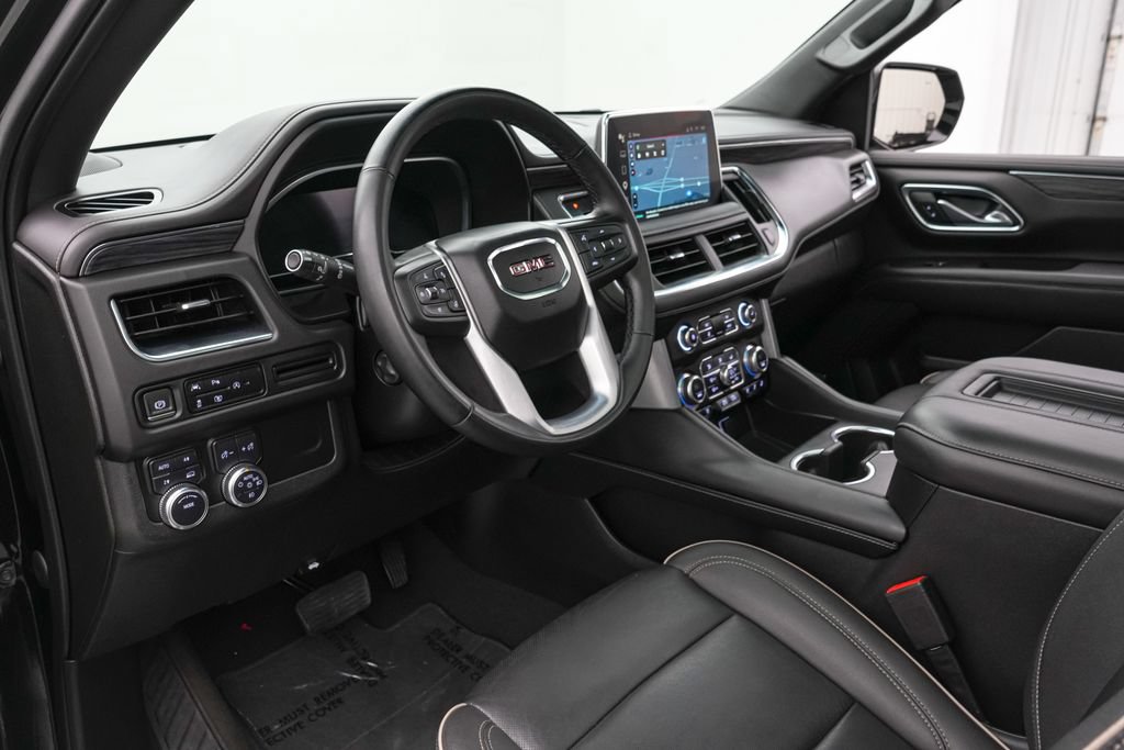 Used 2023 GMC Yukon XL SLT w/ SLT Luxury Package AWD/4WD image 12