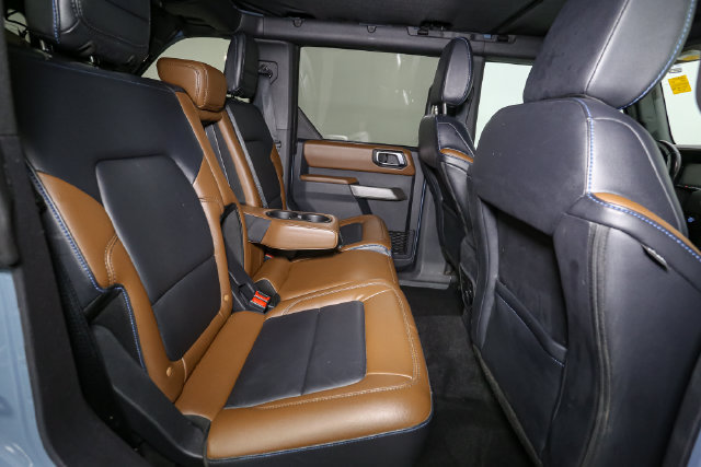 Certified 2022 Ford Bronco Outer Banks AWD/4WD image 16