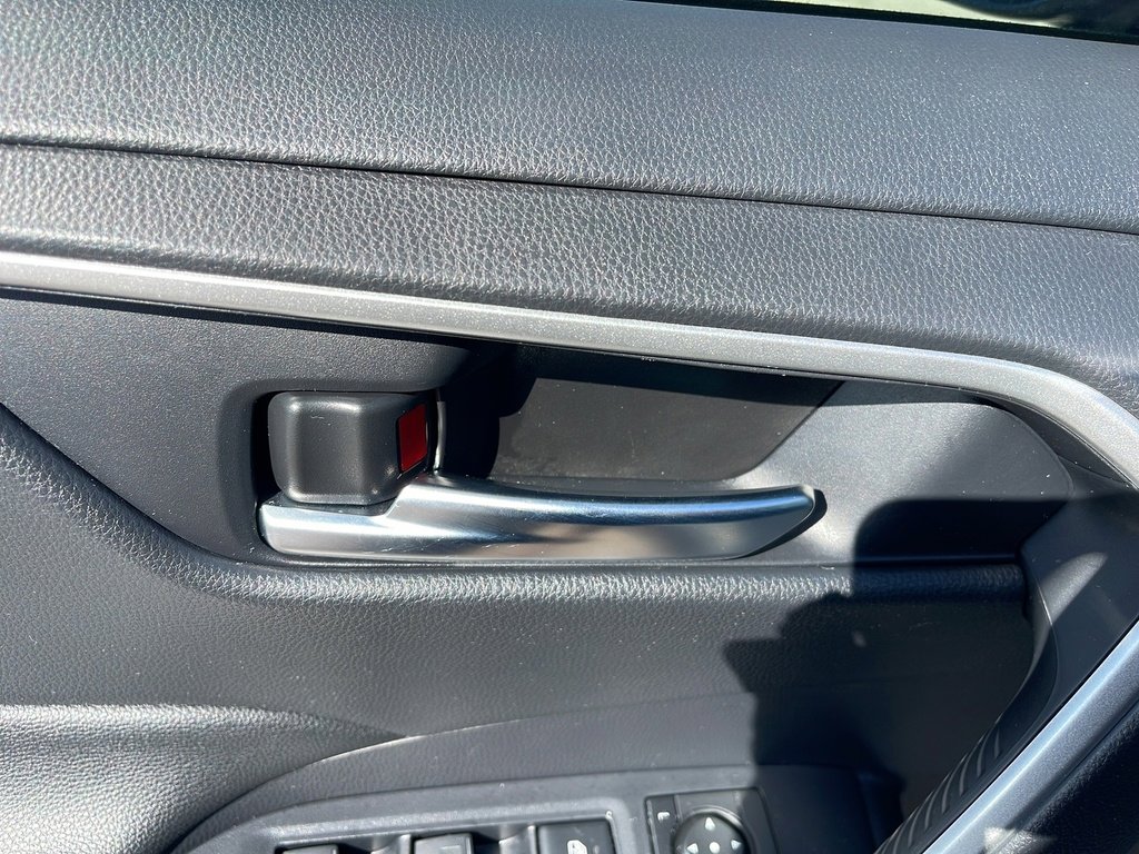 Used 2024 Toyota RAV4 XLE image 10