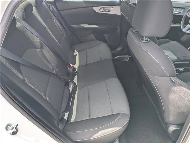 Used 2024 Kia Forte LXS w/ LXS Technology Package FWD image 18