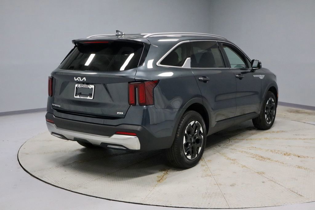 Used 2025 Kia Sorento S AWD/4WD image 5