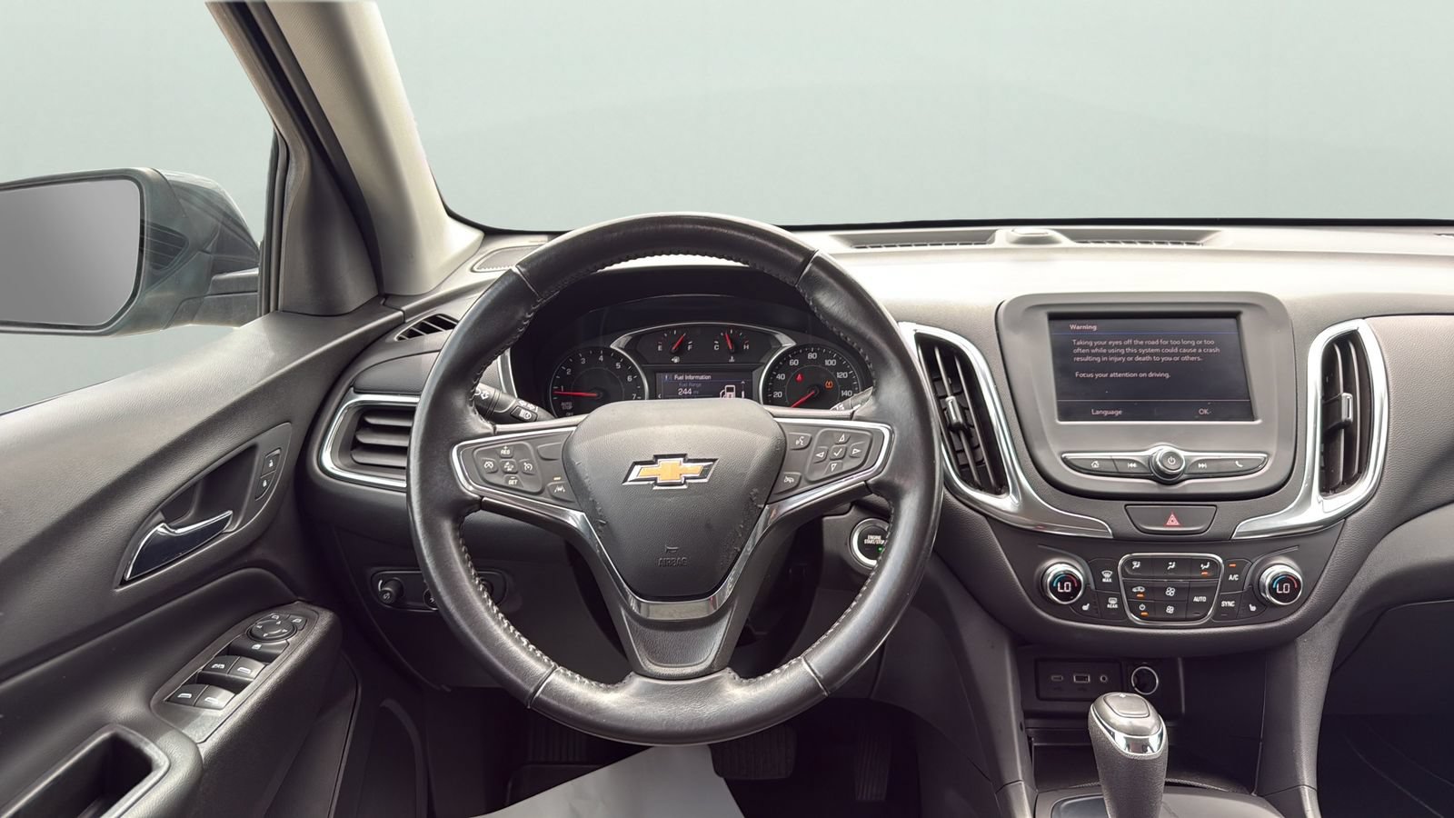 Used 2021 Chevrolet Equinox LT FWD image 13