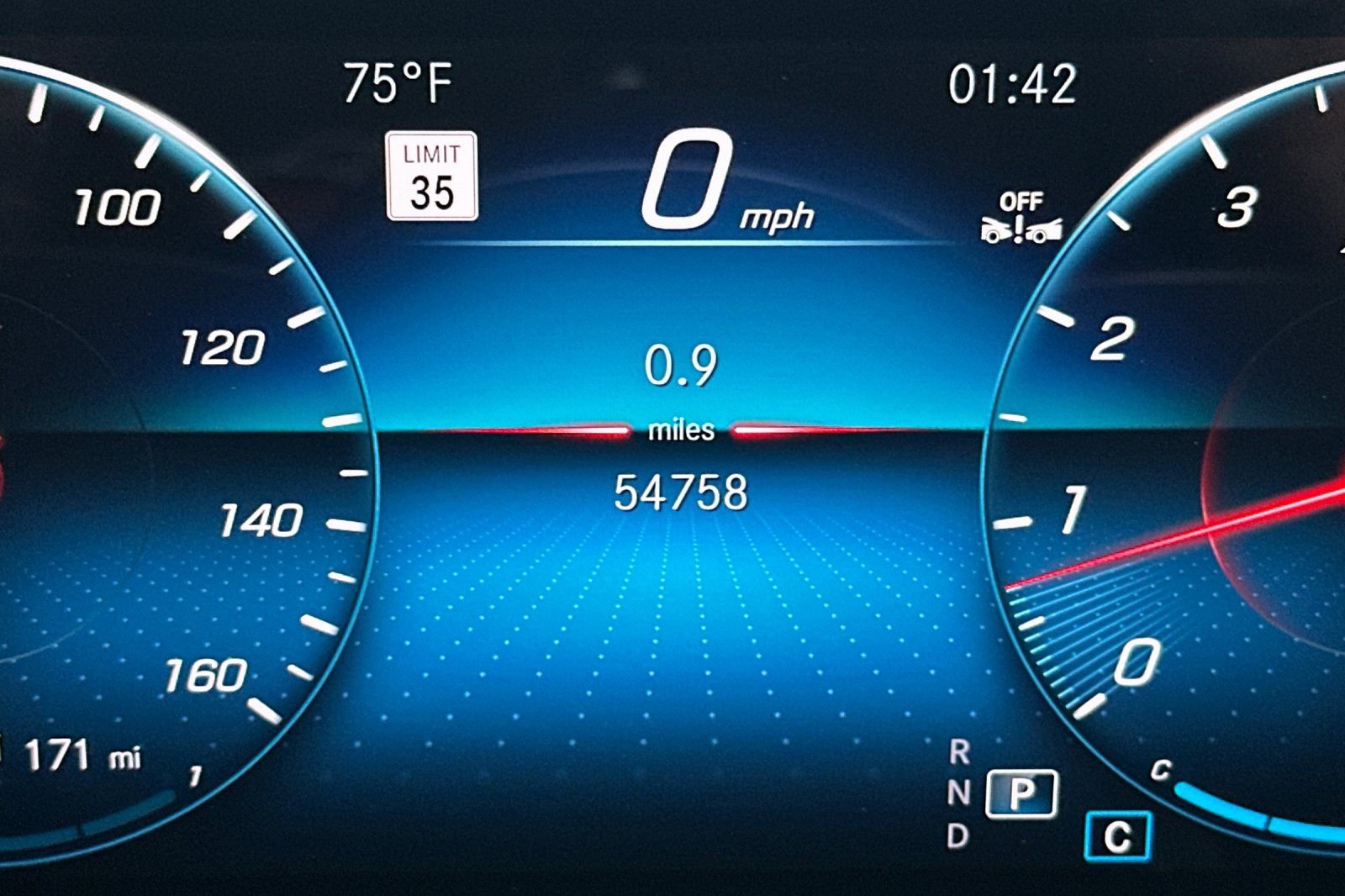 Used 2023 Mercedes-Benz GLB 250 4MATIC image 25