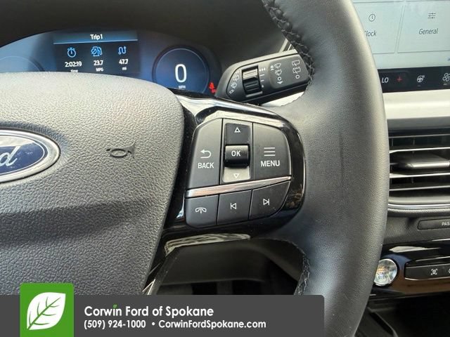 Certified 2025 Ford Escape Platinum AWD/4WD image 27