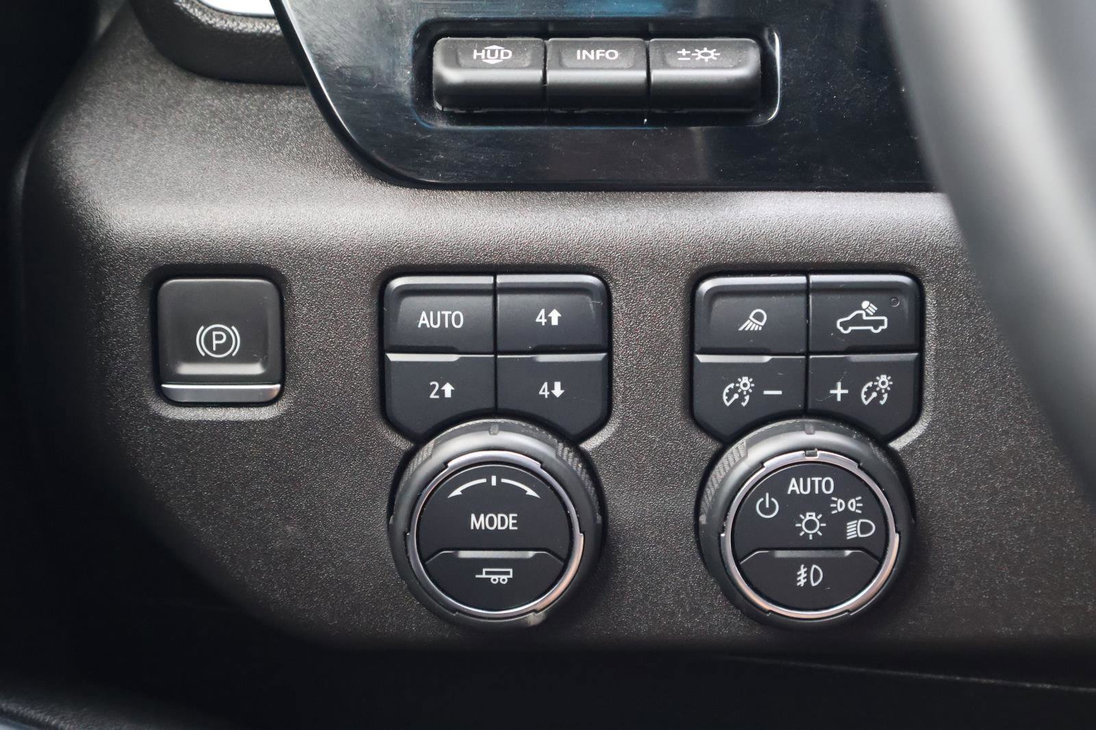 Used 2024 Chevrolet Silverado 2500 High Country w/ High Country Premium Package image 19