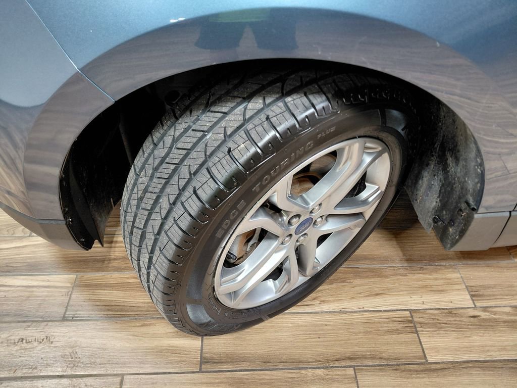 Certified 2018 Ford Edge Titanium AWD/4WD image 21