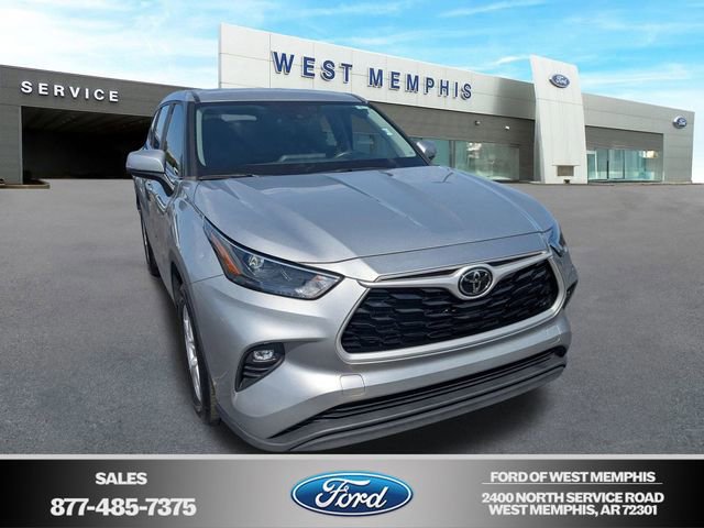 Used 2023 Toyota Highlander LE image 6