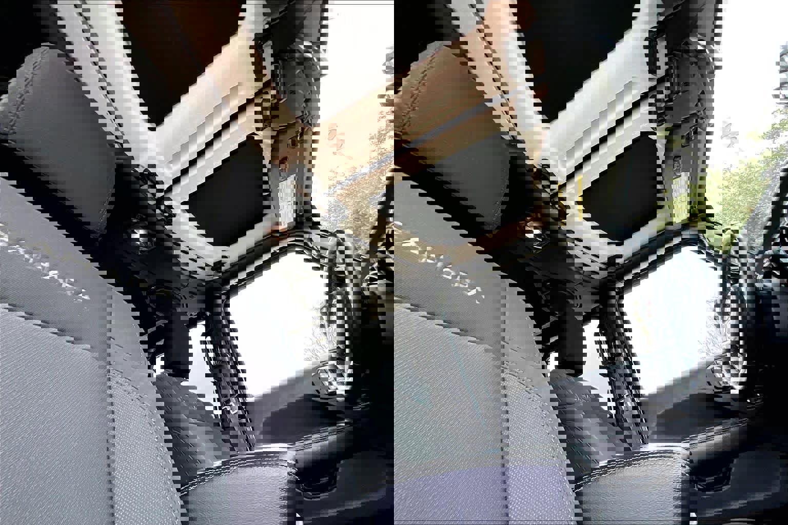 Used 2018 Jeep Wrangler Unlimited Sahara w/ Dual Top Group image 13