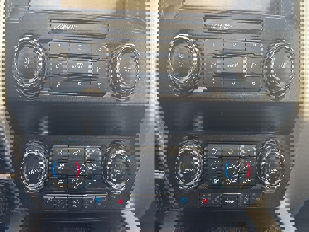 Certified 2020 Ford F350 Lariat w/ Lariat Ultimate Package image 25