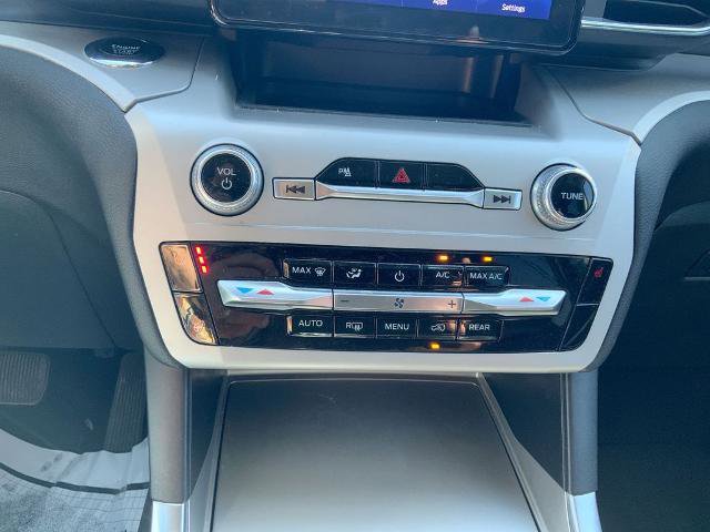 Certified 2024 Ford Explorer XLT w/ Equipment Group 202A AWD/4WD image 18