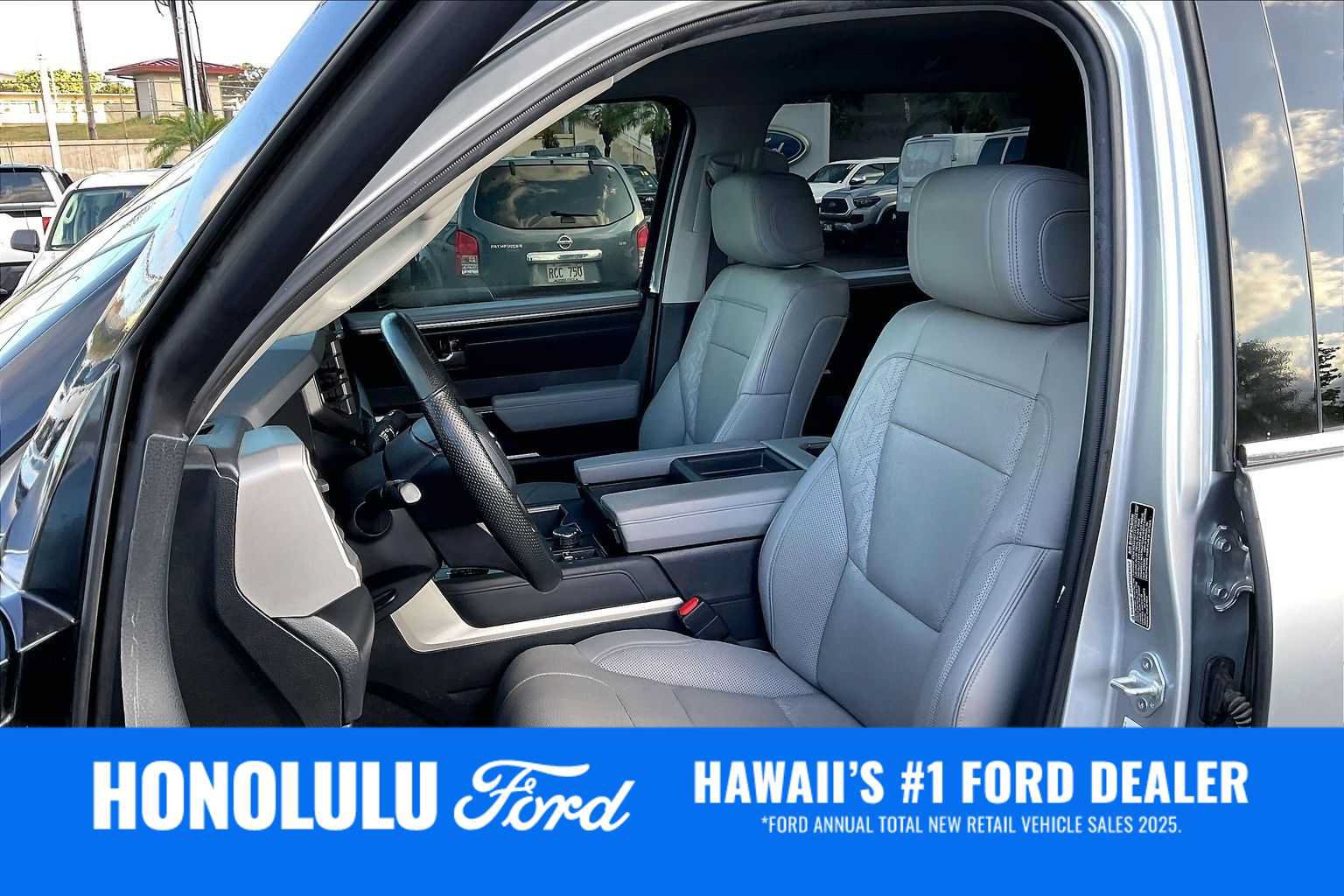 Used 2023 Toyota Tundra Limited AWD/4WD image 11