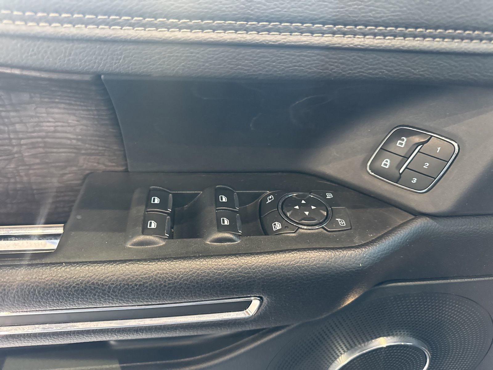 Certified 2020 Ford Expedition Limited w/ Equipment Group 301A AWD/4WD image 24