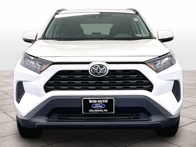 Used 2021 Toyota RAV4 LE AWD/4WD image 3