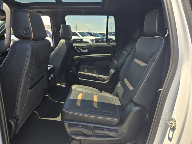 Used 2023 GMC Yukon XL AT4 AWD/4WD image 13