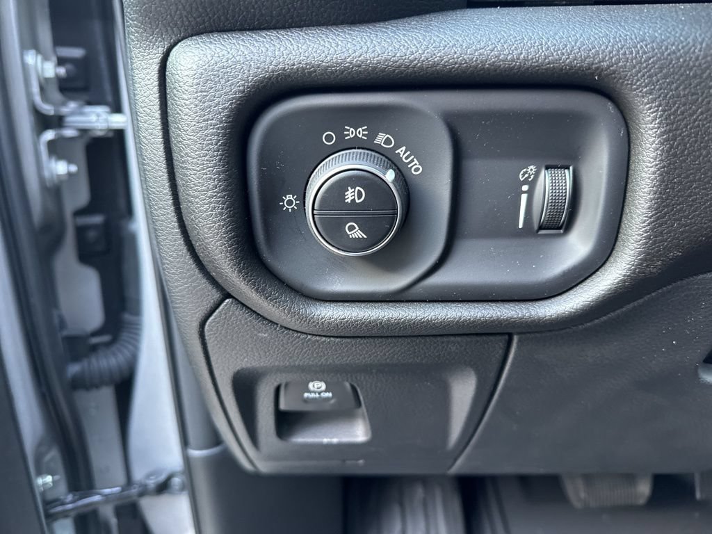Used 2025 RAM 1500 Tradesman AWD/4WD image 10
