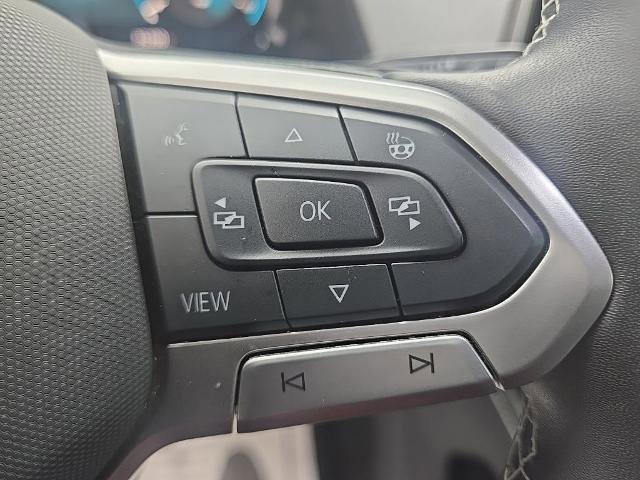 Used 2024 Volkswagen Atlas Cross Sport SE image 23