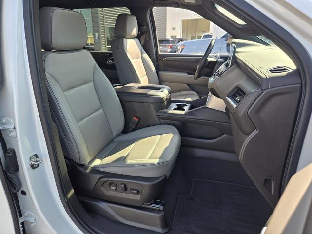 Used 2022 GMC Yukon XL SLT w/ SLT Luxury Package AWD/4WD image 20