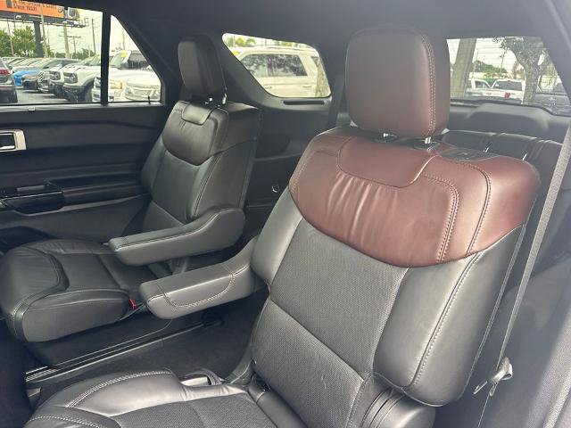 Certified 2023 Ford Explorer Platinum w/ Technology Package AWD/4WD image 11